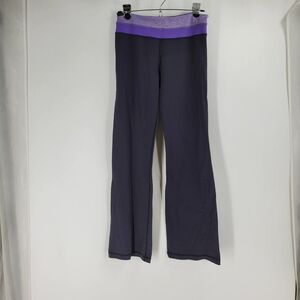 LULULEMON  Woman Size 6 gray & purple Hard Tail Yoga Pants